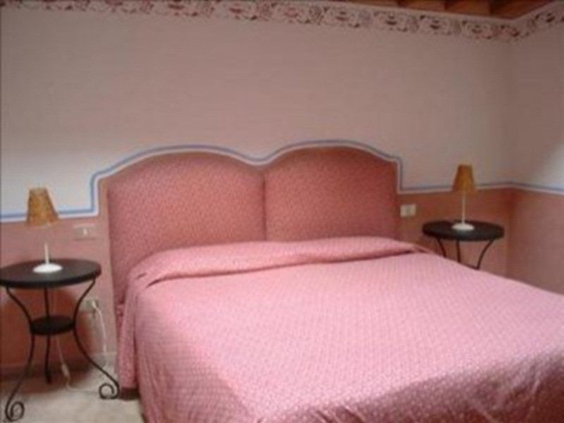 Villa Ulivi Φλωρεντία Δωμάτιο φωτογραφία